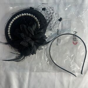 Elegant Black Fascinator with Pearls